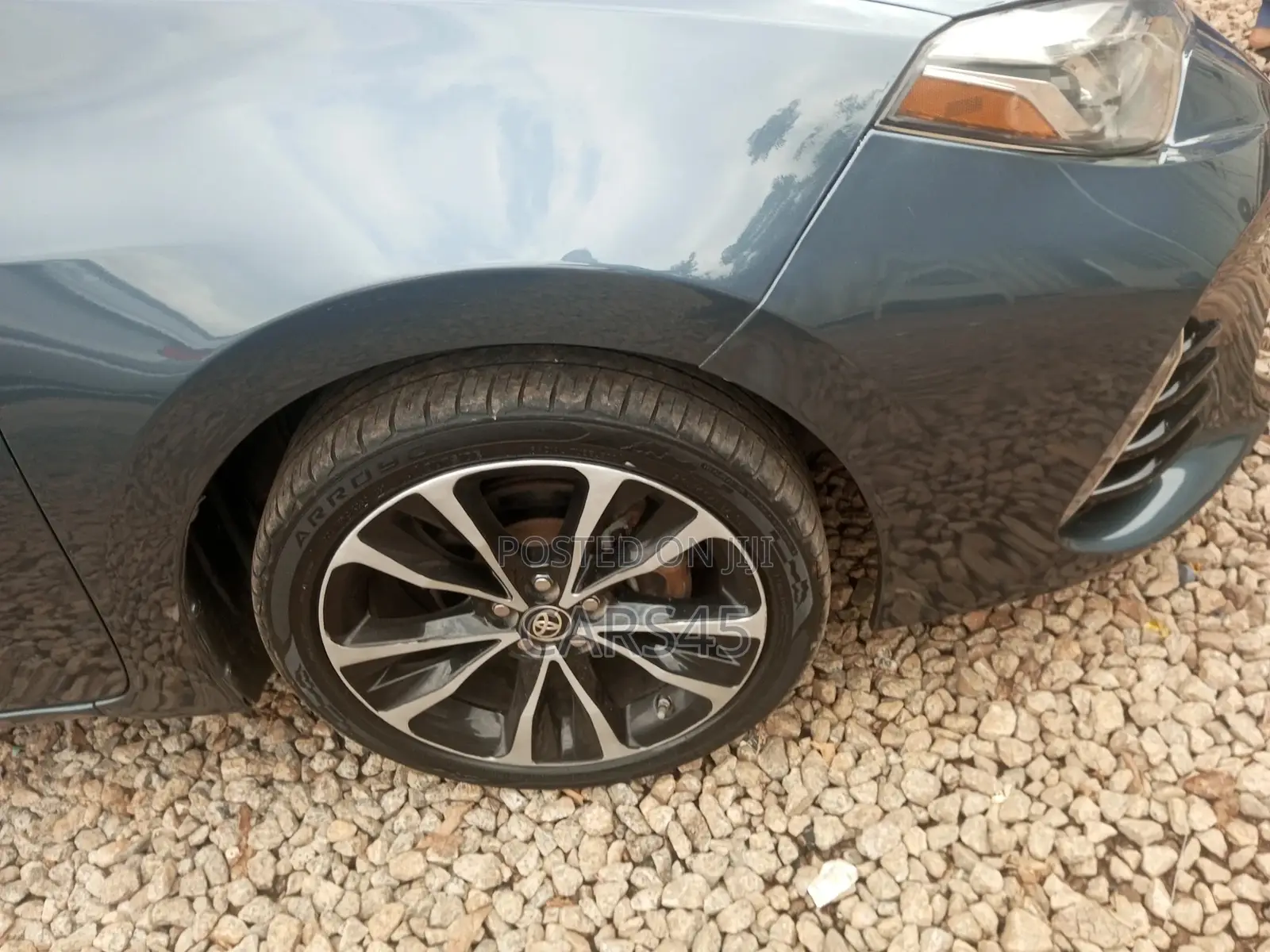 Toyota Corolla 2017 Gray