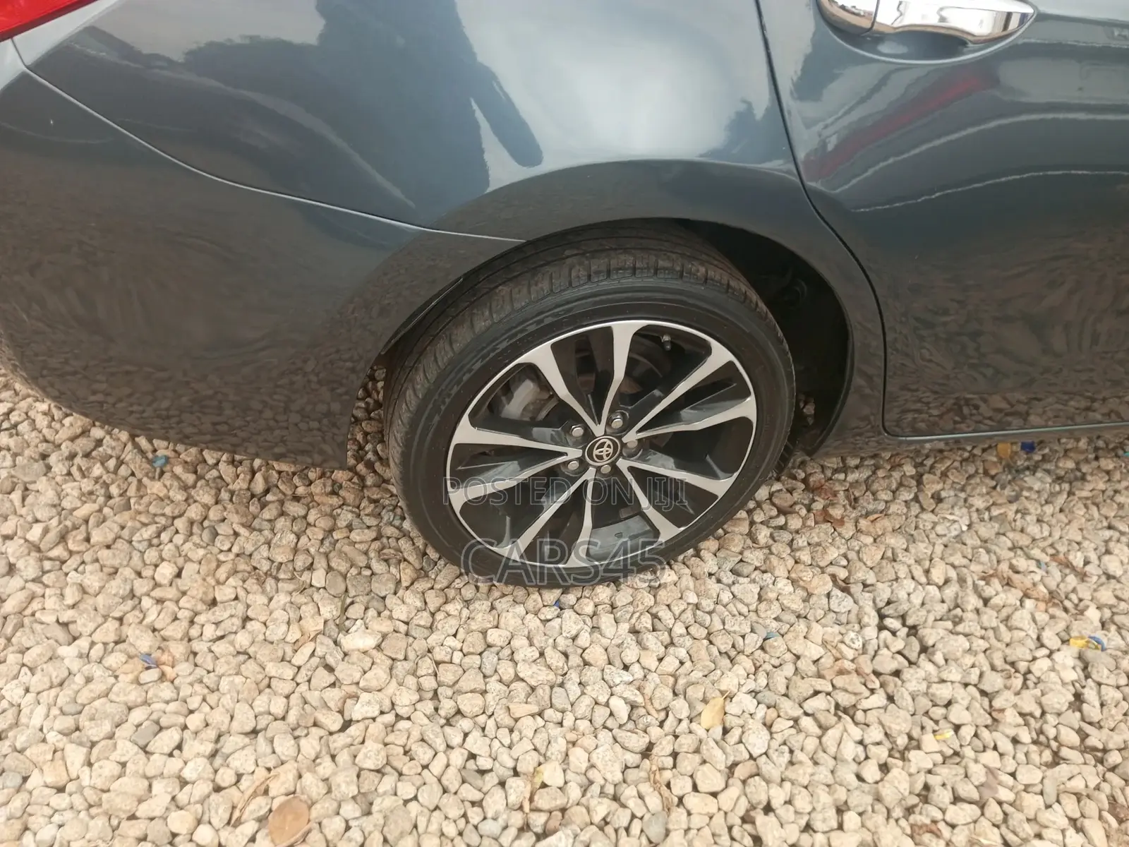 Toyota Corolla 2017 Gray