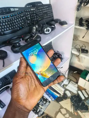 Apple iPhone 8 64 GB Black