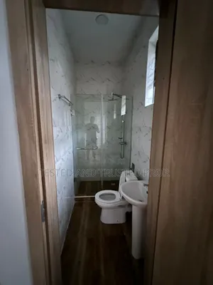 4bdrm Duplex in Agungi for rent