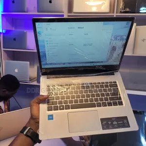 Laptop Acer Apsire M3 581TG 6GB Intel Xeon SSD 128GB