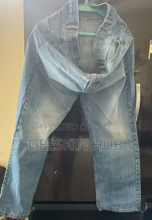 Thruft Cheap Jeans