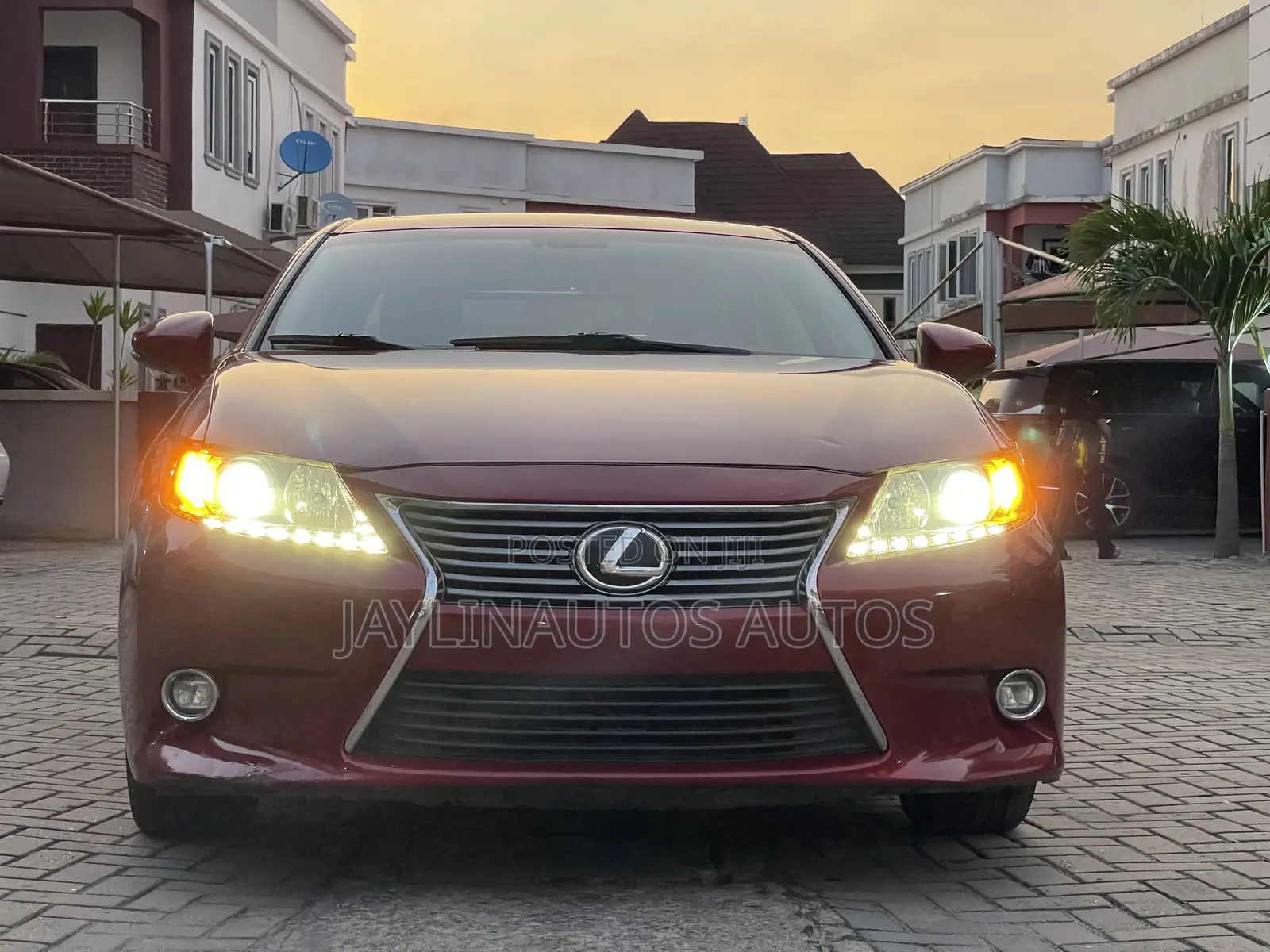 Lexus ES 2014 Red