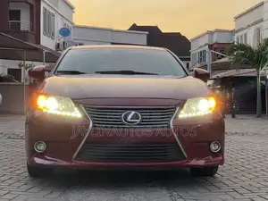 Lexus ES 2014 Red
