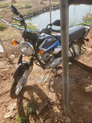 TVS HLX 125 2025 Blue
