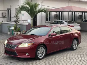 Lexus ES 2014 Red