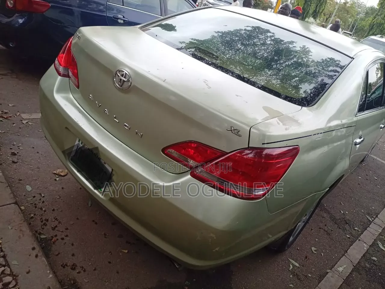 Toyota Avalon 2005 Gold