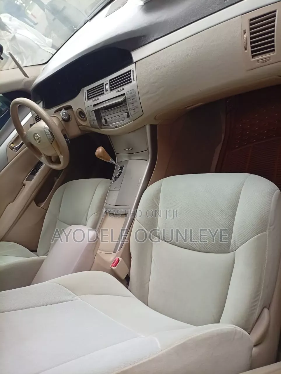 Toyota Avalon 2005 Gold