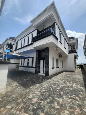 5bdrm Duplex in Chevron for rent