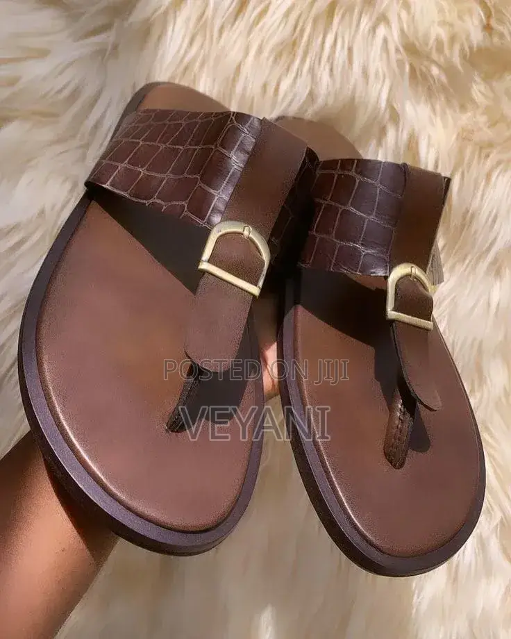 Veyani Classic Slides