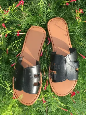 Veyani Femme Slides