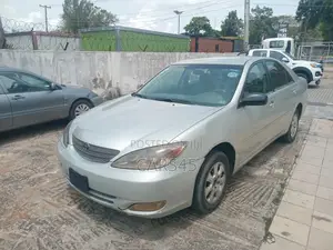 Toyota Camry 2002 Silver