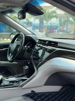 Toyota Camry 2018
