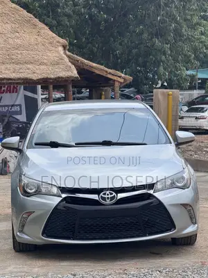 Toyota Camry SE 4dr Sedan (2.5L 4cyl 6A) 2017 Silver