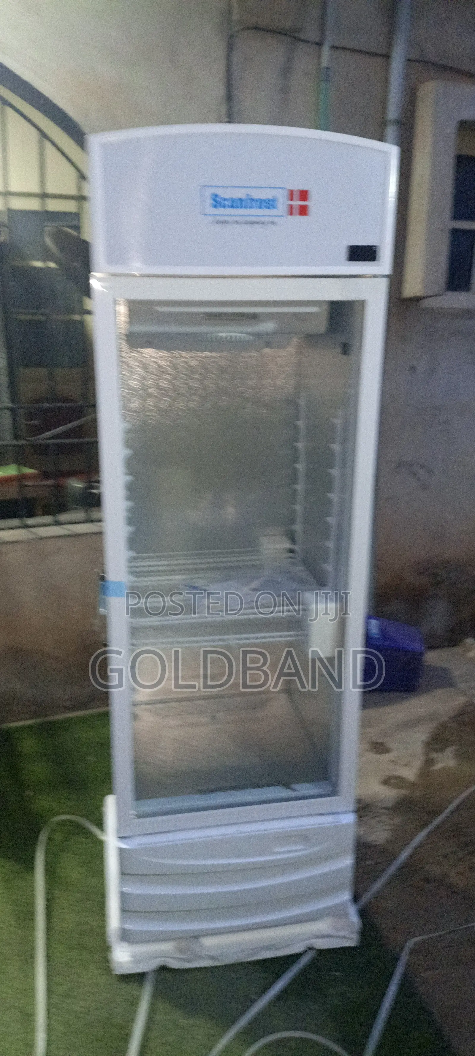 Scanfrost 300l Bottle Cooler With Efficient Cooling