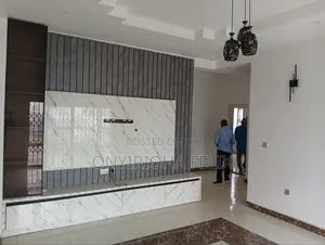 3bdrm Block of Flats in Gwarinpa Off 3Rd, Life Camp for rent