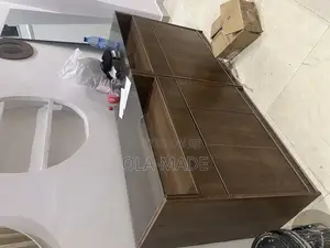 Jewelry Display Desk