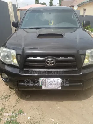 Toyota Tacoma 2006 Black