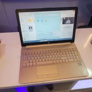 Laptop HP 250 G8 8GB Intel Core i5 HDD+SSD 1T