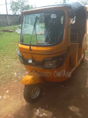 TVS King Deluxe Plus iTouch Start 2023 Yellow