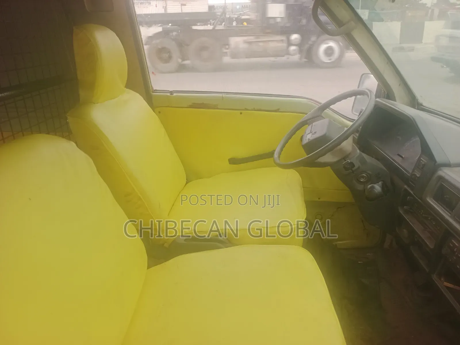 Mitsubishi L300 2000 White