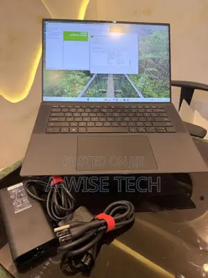 Laptop Dell XPS 15 9510 16GB Intel Core i7 SSD 512GB