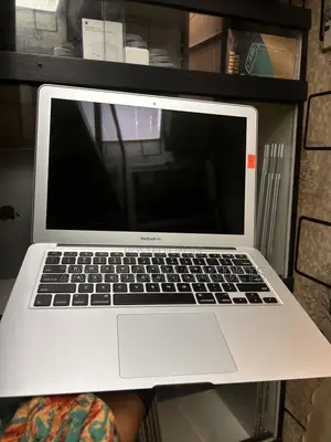 Laptop Apple MacBook Air 2017 8GB Intel Core i7 SSD 256GB