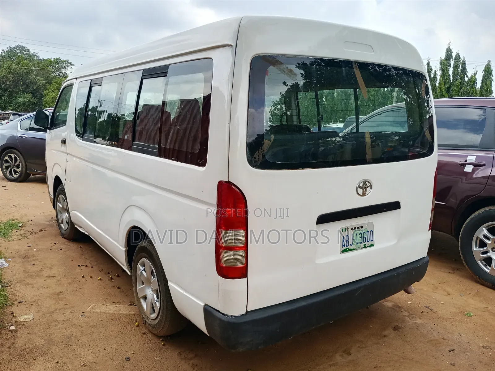 Toyota HiAce 2010 White