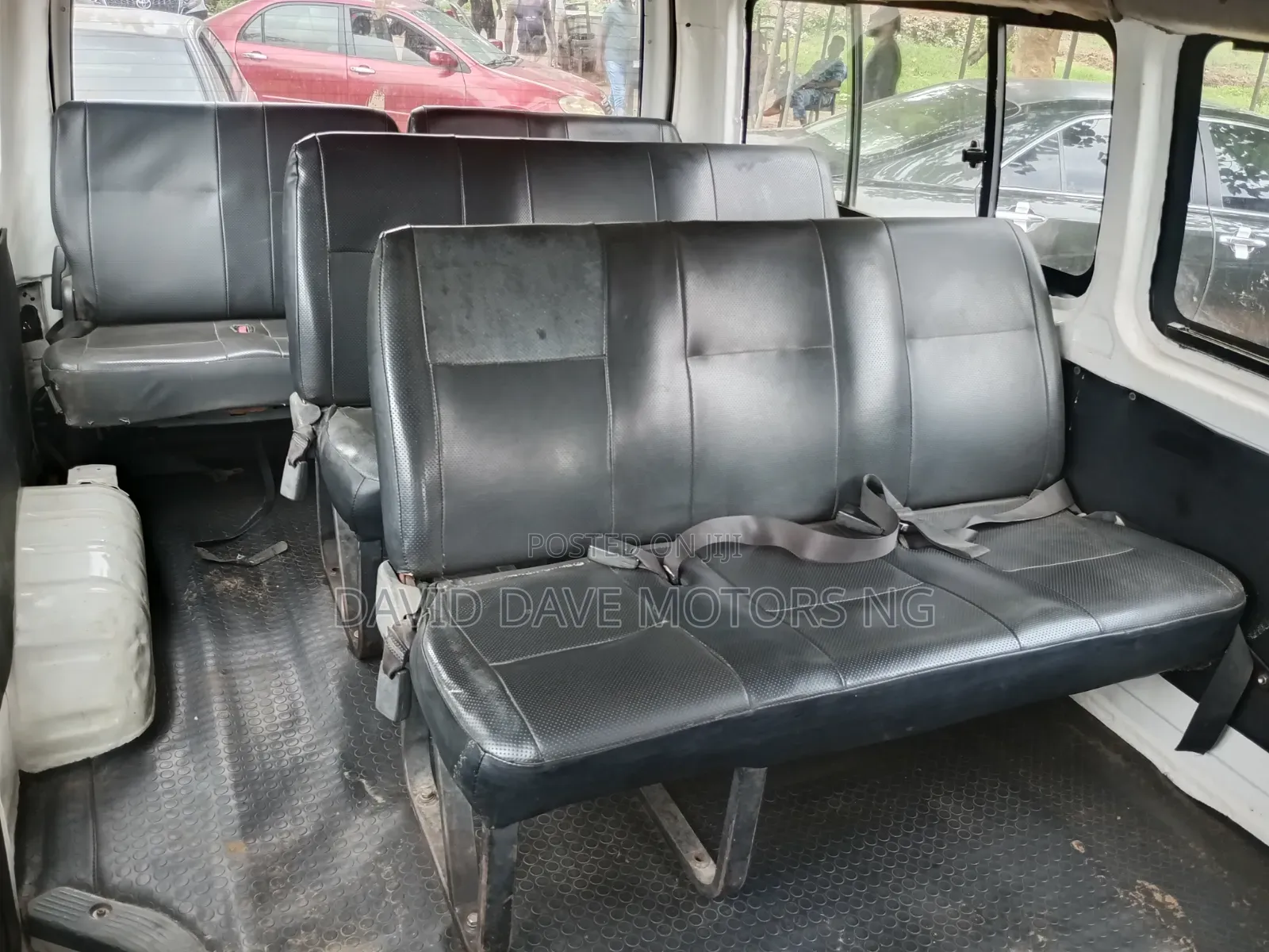 Toyota HiAce 2010 White