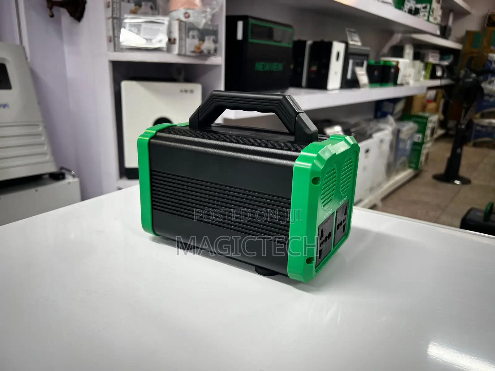 Suntrick Newvew 166wh Solar Generator With 200w Output