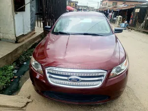 Ford Taurus Limited 2012 Red