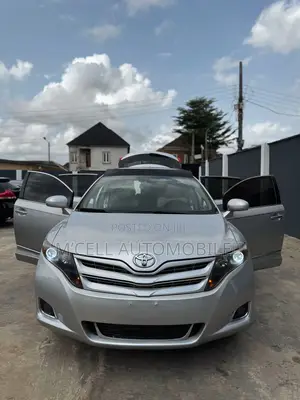 Toyota Venza V6 2011 Silver