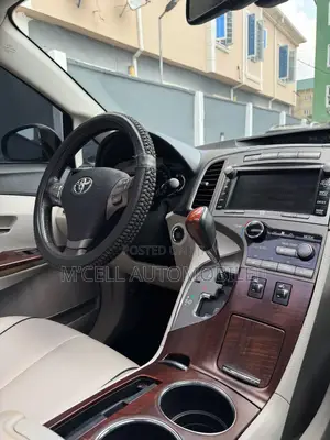 Toyota Venza V6 2011 Silver