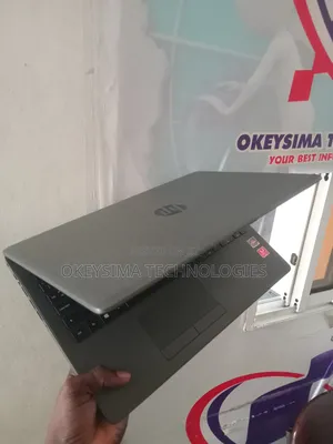 Laptop HP 255 G8 8GB AMD Ryzen 5 SSD 128GB