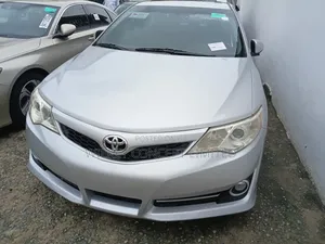 Toyota Camry 2014 Silver
