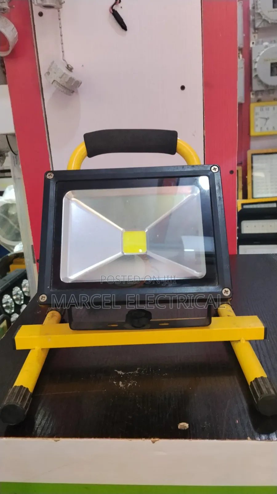 Rechargeable Floodlight