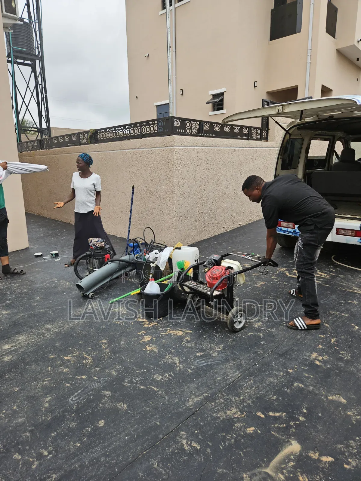 Experienced Home Cleaning Team Available Every Weekend