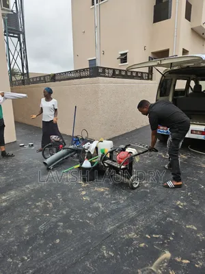 Experienced Home Cleaning Team Available Every Weekend
