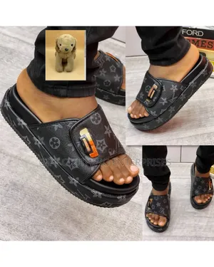 Spectacular Palm Slippers
