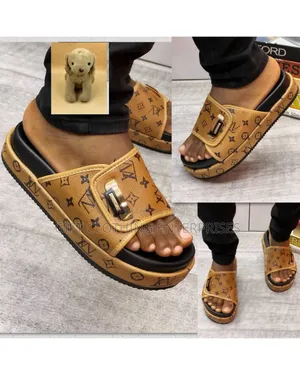 Spectacular Palm Slippers