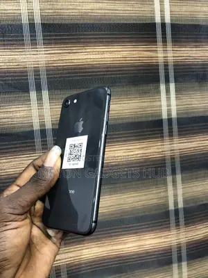 Apple iPhone SE (2020) 64 GB Black