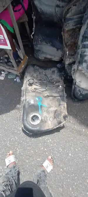Fuel Tank for Lexus Rx 300 Available