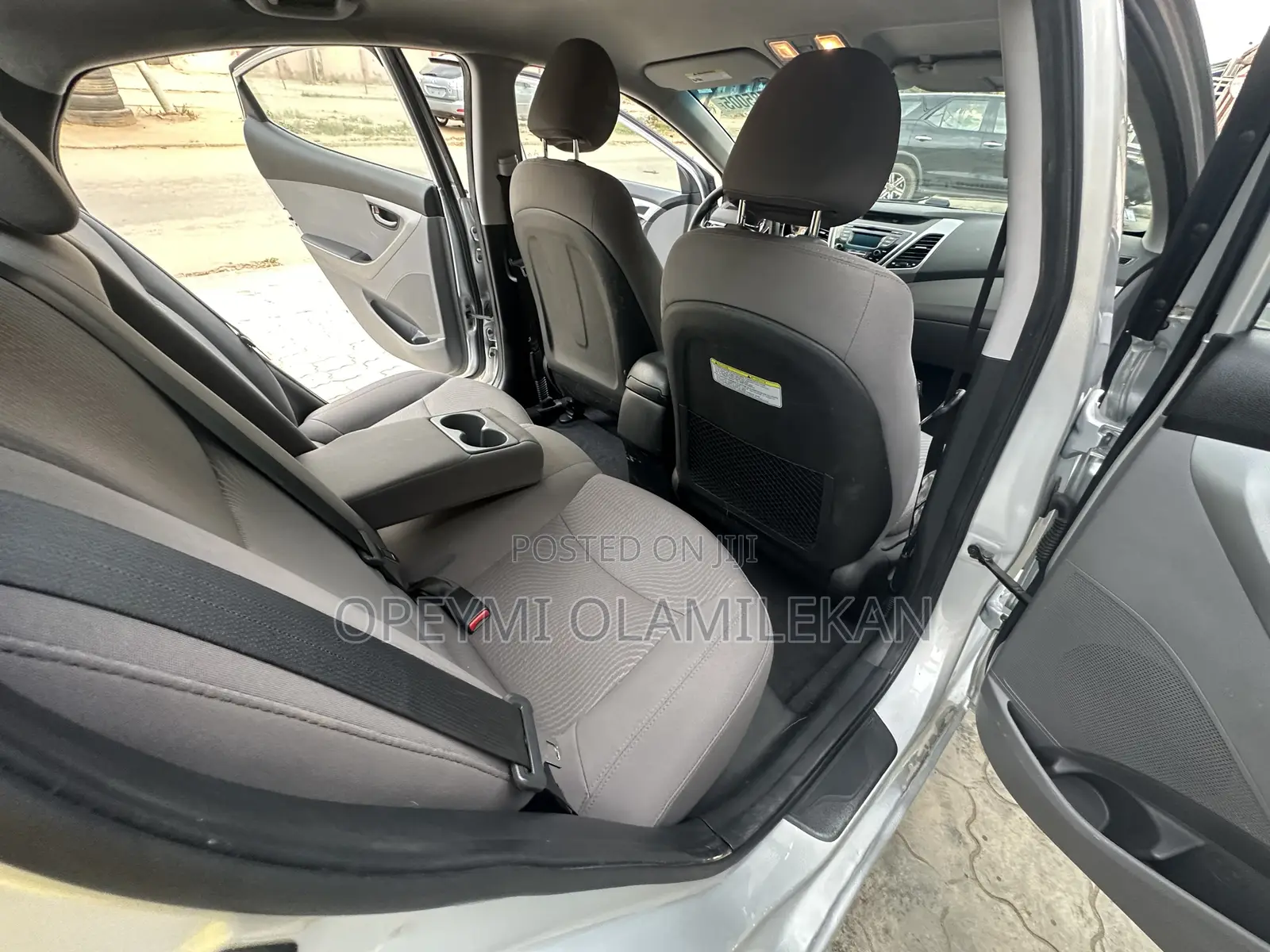 Hyundai Elantra 2016 Silver