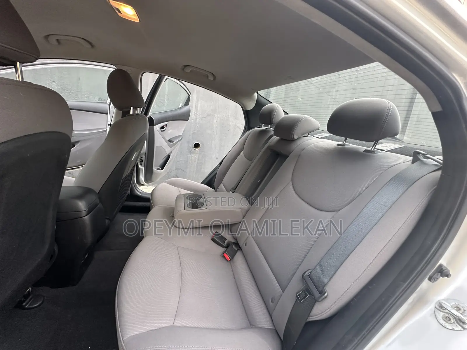 Hyundai Elantra 2016 Silver