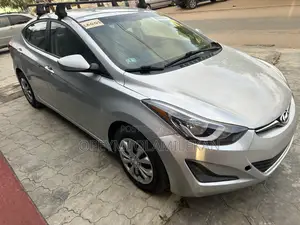 Hyundai Elantra 2016 Silver
