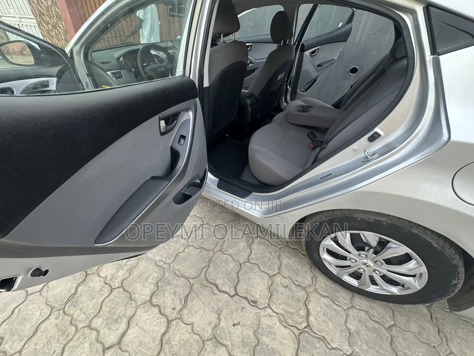 Hyundai Elantra 2016 Silver
