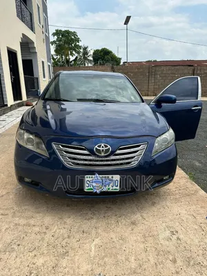 Toyota Camry Hybrid LE 2023 Blue