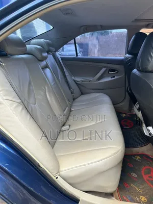 Toyota Camry Hybrid LE 2023 Blue