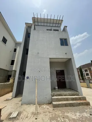 5bdrm Duplex in Jabi for sale