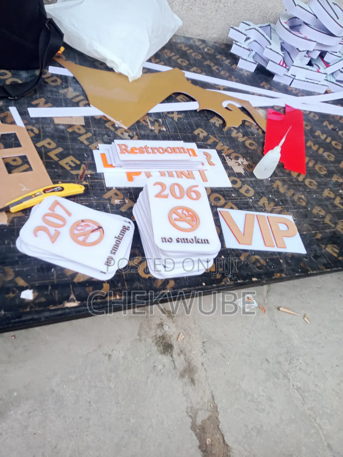 Signage (Signboard)